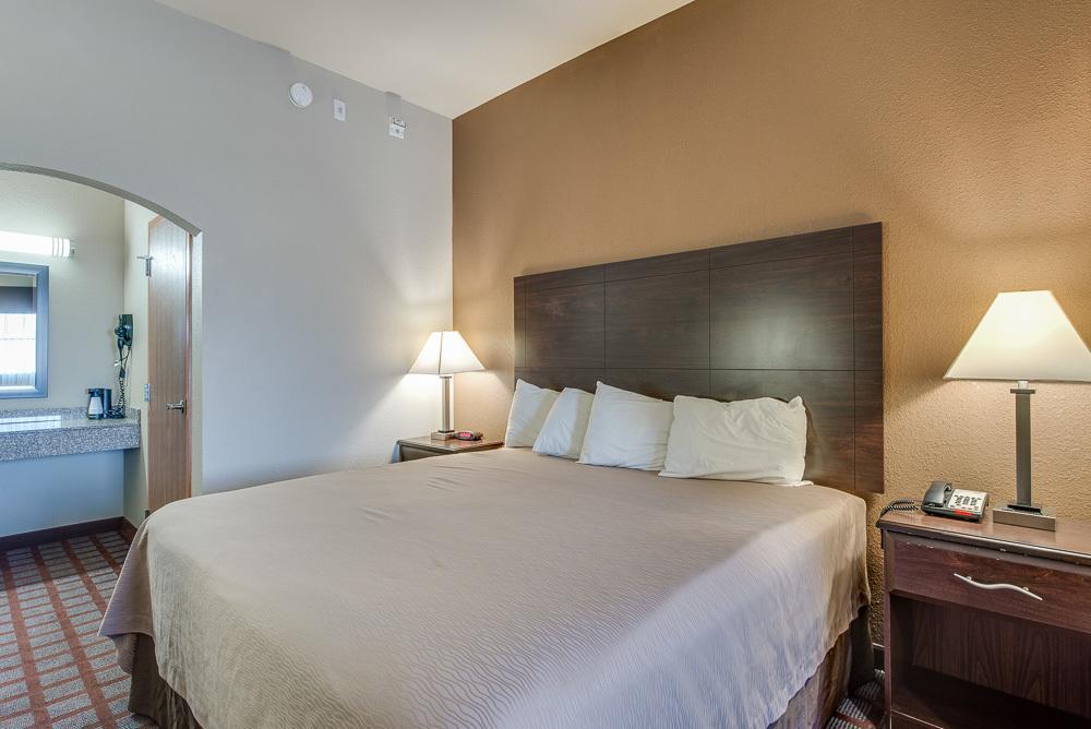 Executive Inn & Suites Cushing Bagian luar foto