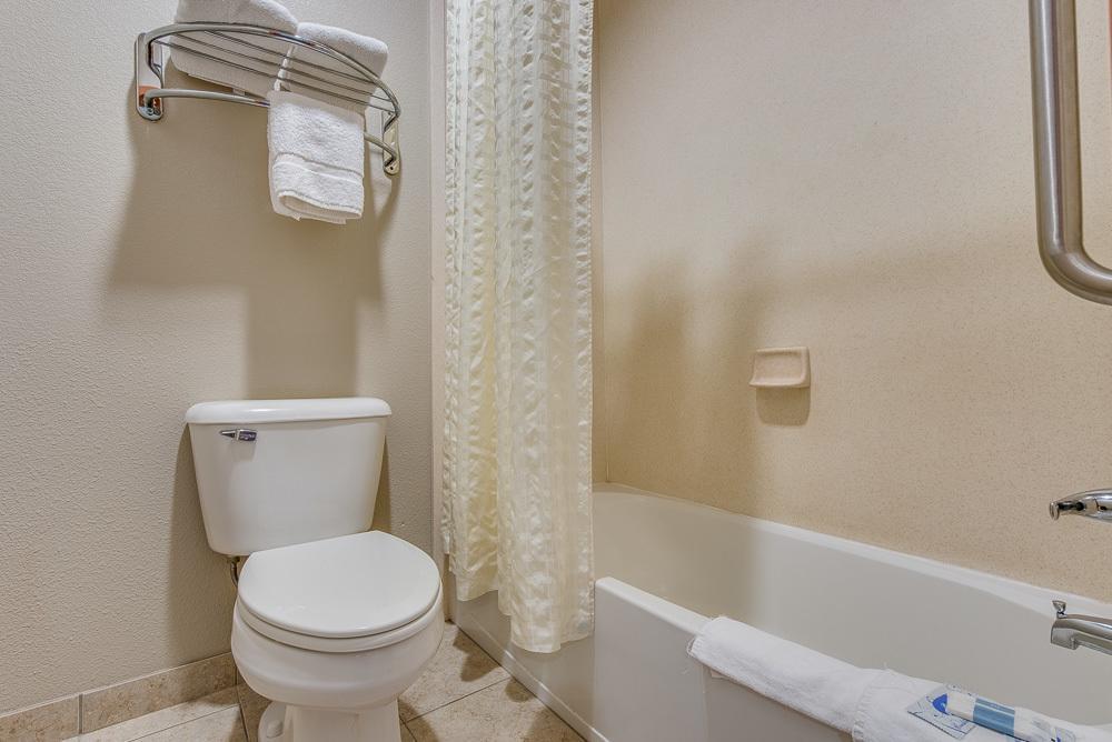 Executive Inn & Suites Cushing Bagian luar foto