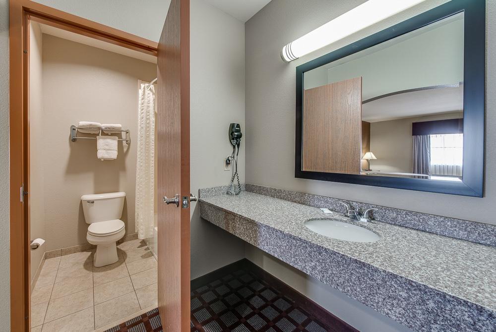 Executive Inn & Suites Cushing Bagian luar foto