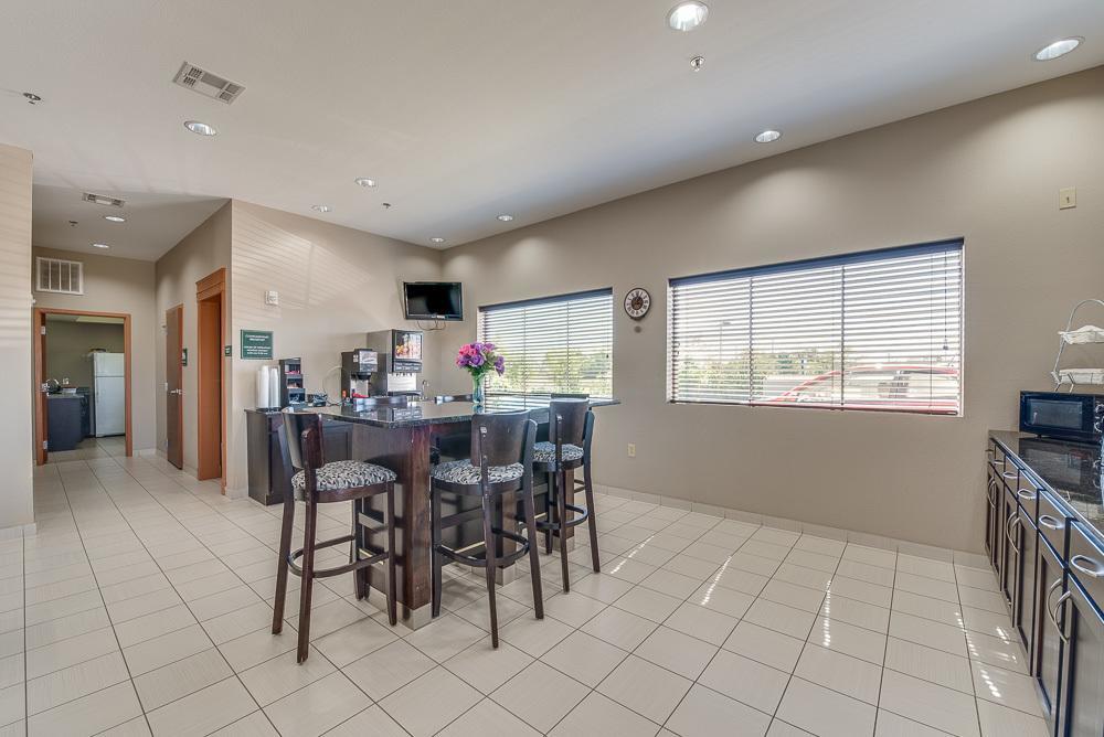 Executive Inn & Suites Cushing Bagian luar foto