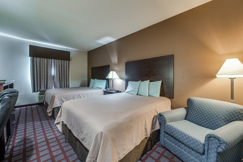 Executive Inn & Suites Cushing Bagian luar foto
